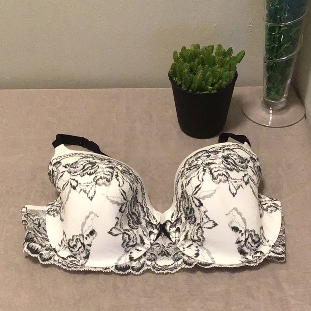 NWT La SENZA lace bra 🛍